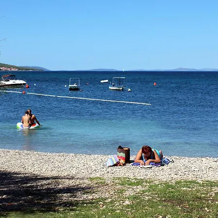 With Parking Space Supetar, Brac - 7535 Apartamento Supetar