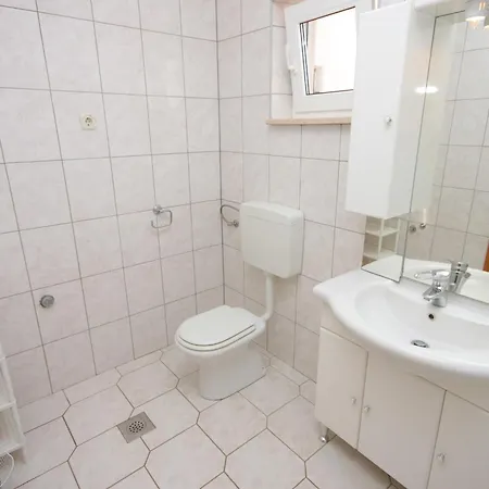 Apartamento With Parking Space Supetar, Brac - 7535 *