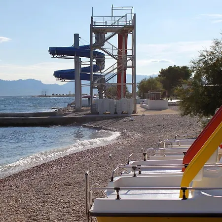 With Parking Space Supetar, Brac - 7535 Апартаменти