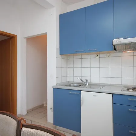 With Parking Space Supetar, Brac - 7535 Апартаменти